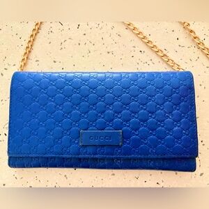 Gucci Microguccissima Blue Leather Chain Wallet Crossbody/Shoulder